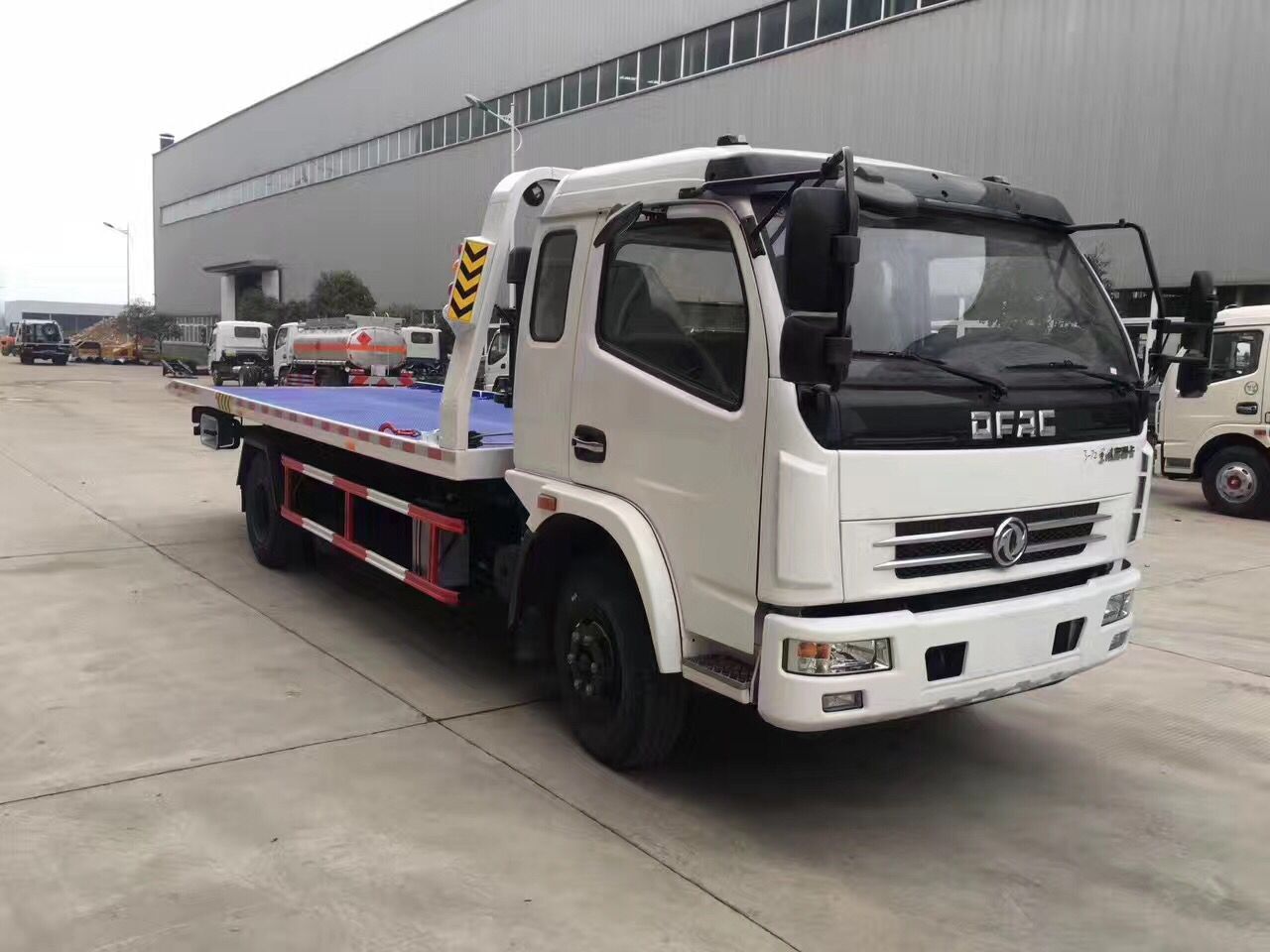 �|�L������һ�϶�����܇