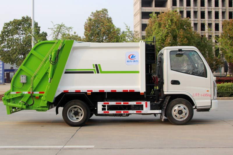 ���� �{�� 4�� �P�R���s����܇